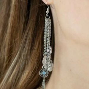 NWT! Paparazzi ~ A Natural Charmer ~ Multi-Color Earrings